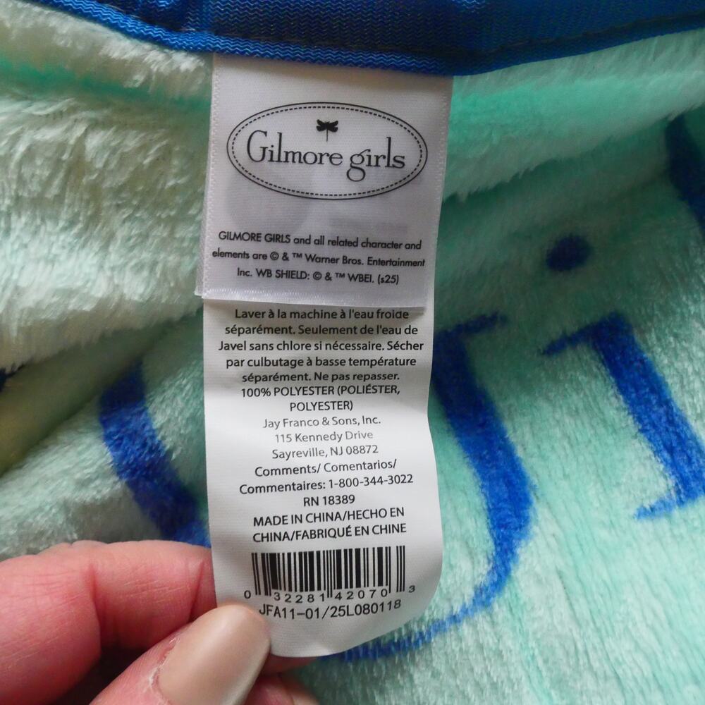 NEW Gilmore Girls Cozy Fleece Plush Throw Blanket 46" x 60" Luke's Stars Hollow - Picture 3 of 7